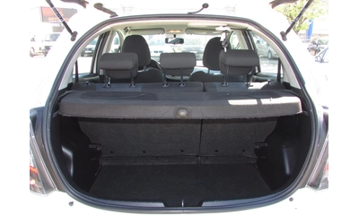Toyota Yaris 1.5i HYBRID - автомобили, коли, обяви за нови и употребявани 15