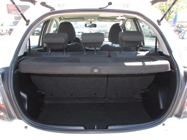Toyota Yaris 1.5i HYBRID - автомобили, коли, обяви за нови и употребявани 15