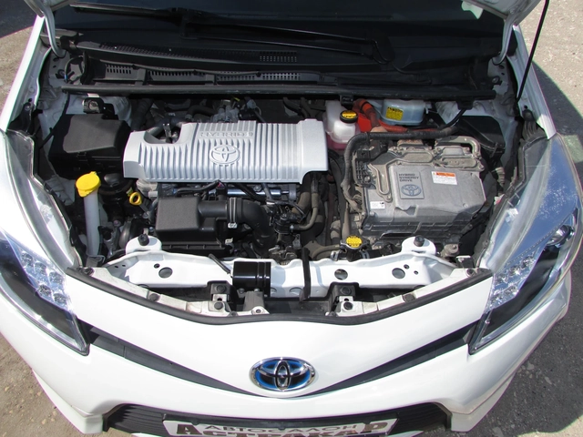 Toyota Yaris 1.5i HYBRID - автомобили, коли, обяви за нови и употребявани 16