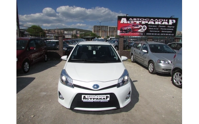 toyota-yaris - 1