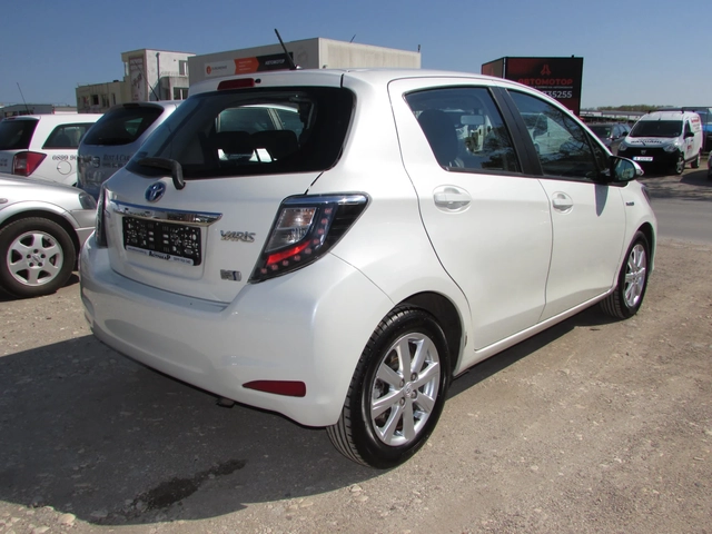 Toyota Yaris 1.5i HYBRID - автомобили, коли, обяви за нови и употребявани 4