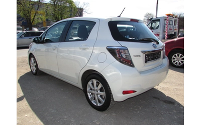 toyota-yaris - 5