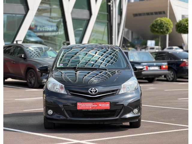 Toyota Yaris 1.33vvt-i-Автоматик-Лизинг през Уникредит по160евр - автомобили, коли, обяви за нови и употребявани 1