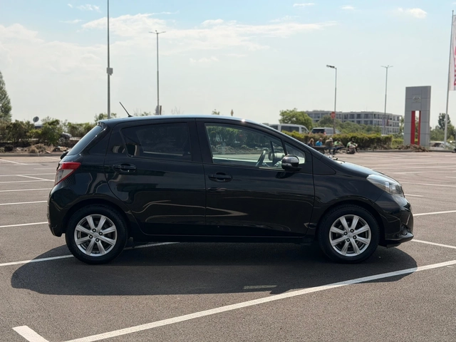 Toyota Yaris 1.33vvt-i-Автоматик-Лизинг през Уникредит по160евр - автомобили, коли, обяви за нови и употребявани 4