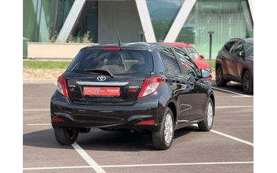 toyota-yaris - 5