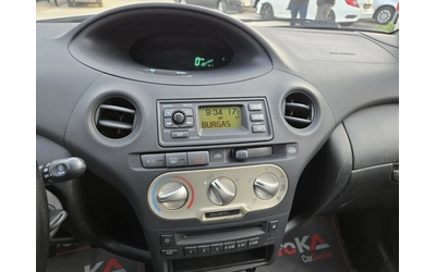 Toyota Yaris 1.3vvti-87кс= 154.000км= КЛИМАТИК - автомобили, коли, обяви за нови и употребявани 15