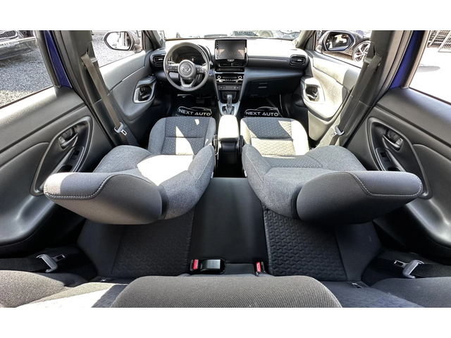 Toyota Yaris Cross 1.5HYBRID 92HP 15000KM LANE ASSIST DISTRONIC - автомобили, коли, обяви за нови и употребявани 8