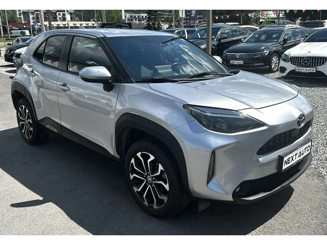 Toyota Yaris Cross 1.5 HYBRID 92HP AWD-i LANE ASSIST DISTRONIC EU6D - автомобили, коли, обяви за нови и употребявани 2