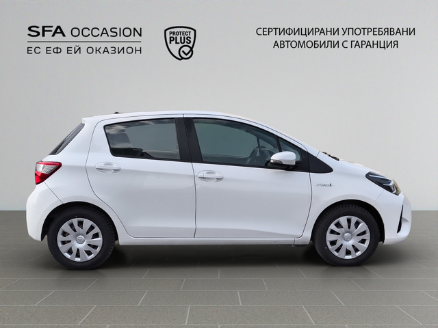 Toyota YARIS HYBRID 1.5E / 75HP EAT E6 - автомобили, коли, обяви за нови и употребявани 3
