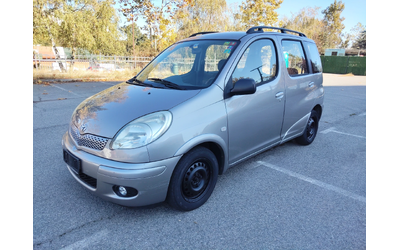 toyota-yaris-verso - 1