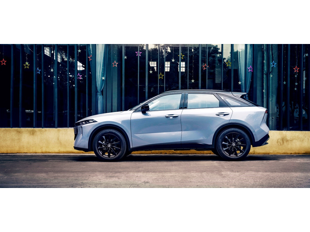 Venucia V-Online, 2026 г., 1 км, 190 к.с. - автомобили, коли, обяви за нови и употребявани 0