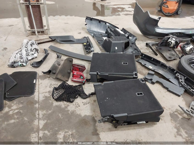 VOLKSWAGEN ATLAS 3.6L V-6 DI, DOHC, VVT, 276HP All Wheel Drive - автомобили, коли, обяви за нови и употребявани 11