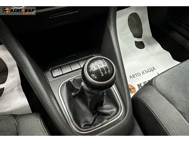 Volkswagen Golf 1.4i 122 к.с. - автомобили, коли, обяви за нови и употребявани 10