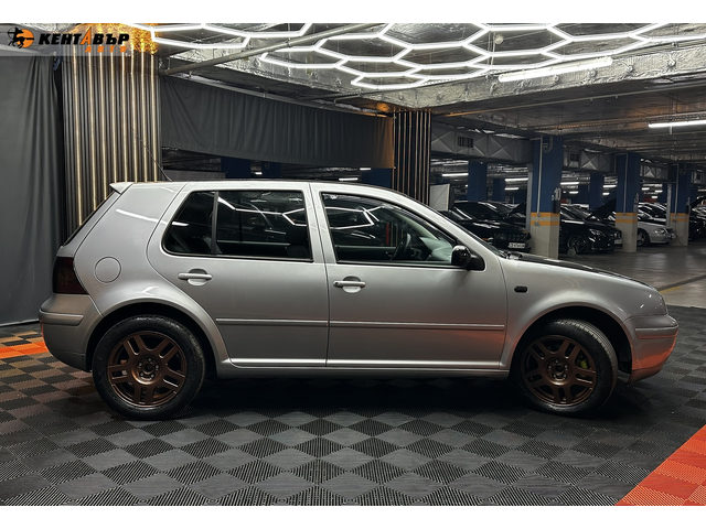 Volkswagen Golf 1.9d 110 к.с. - автомобили, коли, обяви за нови и употребявани 3