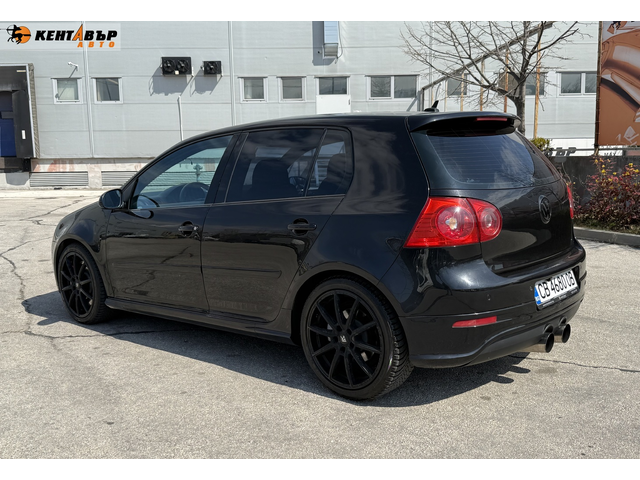 Volkswagen Golf 2.0i 200 к.с. - автомобили, коли, обяви за нови и употребявани 2
