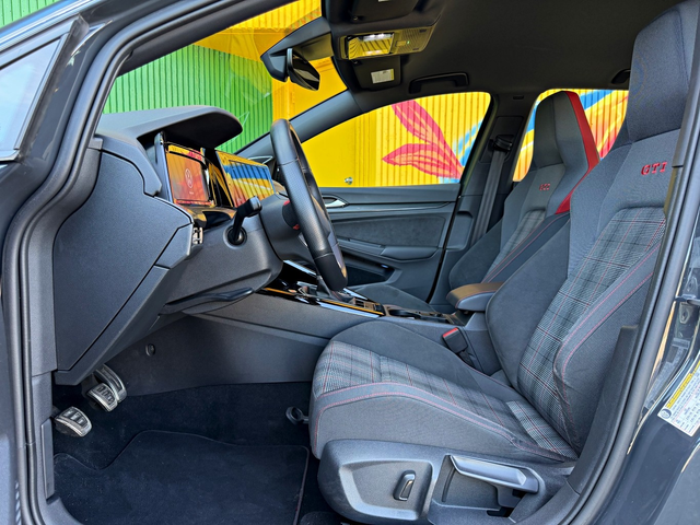 VOLKSWAGEN GOLF GTI 2.0L 4cyl FWD - автомобили, коли, обяви за нови и употребявани 11