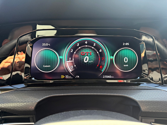 VOLKSWAGEN GOLF GTI 2.0L 4cyl FWD - автомобили, коли, обяви за нови и употребявани 7
