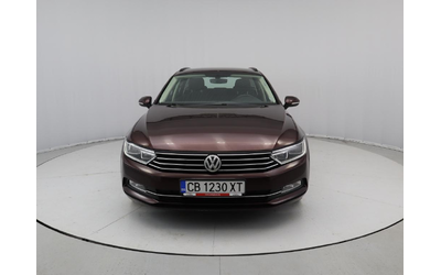 volkswagen-passat - 0