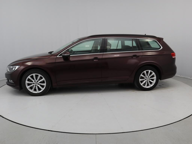 Volkswagen Passat - автомобили, коли, обяви за нови и употребявани 25