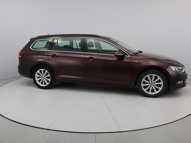 Volkswagen Passat - автомобили, коли, обяви за нови и употребявани 8