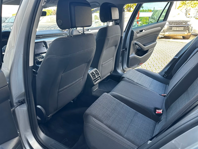 VW Passat Passat - автомобили, коли, обяви за нови и употребявани 11