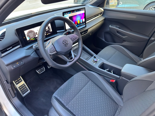 Volkswagen T-Roc 1.5 eTSI (150 кс) Mild Hybrid DSG - автомобили, коли, обяви за нови и употребявани 7