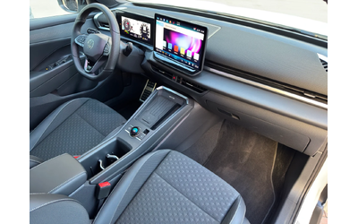 Volkswagen T-Roc 1.5 eTSI (150 кс) Mild Hybrid DSG - автомобили, коли, обяви за нови и употребявани 8