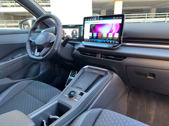 Volkswagen T-Roc 1.5 eTSI (150 кс) Mild Hybrid DSG - автомобили, коли, обяви за нови и употребявани 9