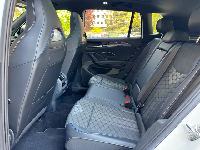 Volkswagen Tiguan 1.5 TSI (272 кс) eHybrid DSG - автомобили, коли, обяви за нови и употребявани 14