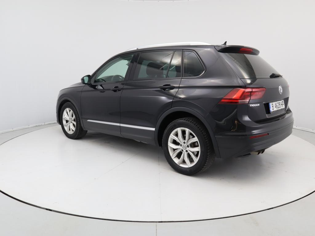 Volkswagen Tiguan - автомобили, коли, обяви за нови и употребявани 25