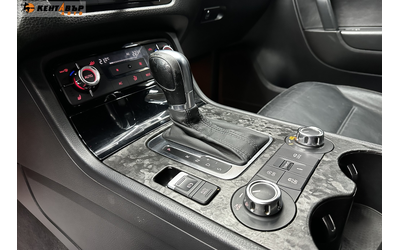 Volkswagen Touareg 3.0d 239 к.с. - автомобили, коли, обяви за нови и употребявани 9