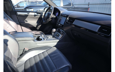 VW Touareg Touareg - автомобили, коли, обяви за нови и употребявани 28