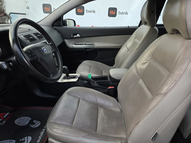 Volvo C30 2.4D5-180кс= АВТОМАТ= R-DESIGN= 143.000km - автомобили, коли, обяви за нови и употребявани 6