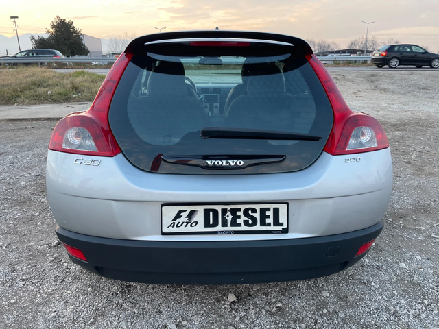 Volvo C30 2.0HDI-136-KLIMA-ITALIA - автомобили, коли, обяви за нови и употребявани 8