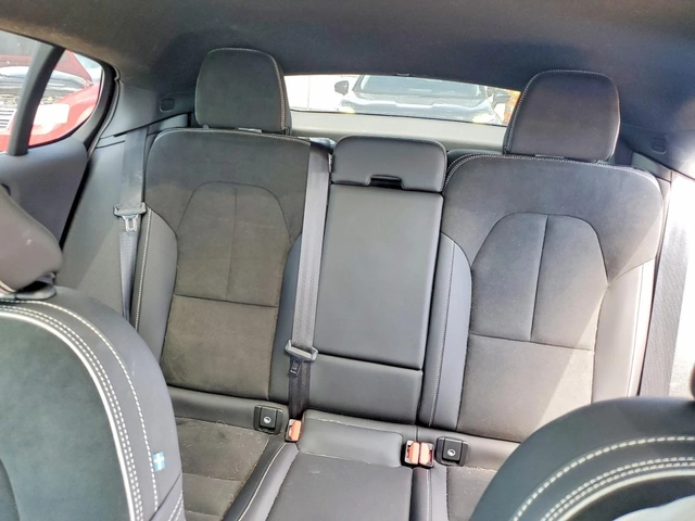 Volvo C40 RECHARGE ULTIMATE* AWD* P8 - автомобили, коли, обяви за нови и употребявани 9