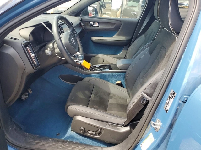 Volvo C40 P8 RECHARGE ULTIMATE | 360 КАМЕРА | HARMAN/KARDON - автомобили, коли, обяви за нови и употребявани 6