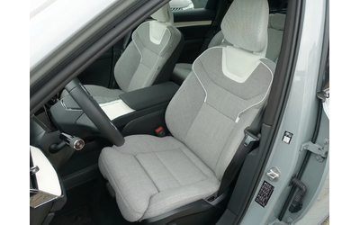 Volvo EX90 Ultra Twin Motors Performance B&W - автомобили, коли, обяви за нови и употребявани 7