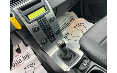 Volvo S40 - автомобили, коли, обяви за нови и употребявани 13