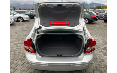 Volvo S40 - автомобили, коли, обяви за нови и употребявани 15