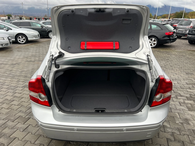 Volvo S40 - автомобили, коли, обяви за нови и употребявани 15