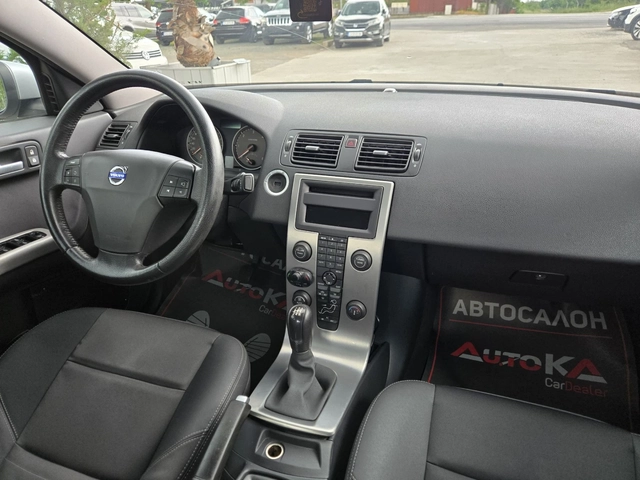Volvo S40 1.6D-109кс= 170.000км= АВТОПИЛОТ - автомобили, коли, обяви за нови и употребявани 12