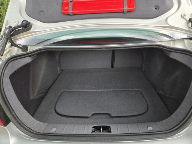 Volvo S40 1.6D-109кс= 170.000км= АВТОПИЛОТ - автомобили, коли, обяви за нови и употребявани 9