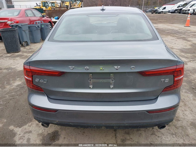 VOLVO S60 2.0L I-4 DI, DOHC, VVT, TURBO, 250HP Front Wheel Drive - автомобили, коли, обяви за нови и употребявани 15