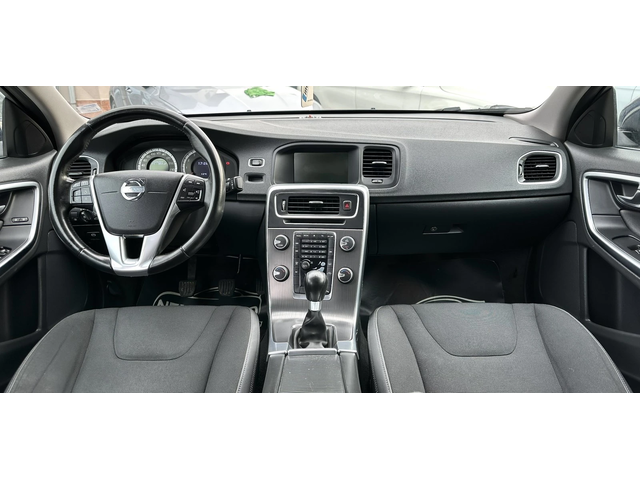 Volvo S60 2.0T 203HP КОЖА НАВИ - автомобили, коли, обяви за нови и употребявани 9
