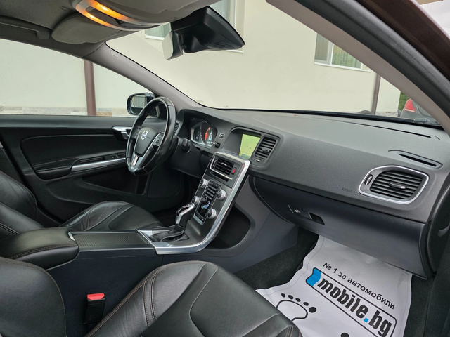 Volvo S60 2.4 D CROSS COUNTRY AWD KATO HOBA - автомобили, коли, обяви за нови и употребявани 14