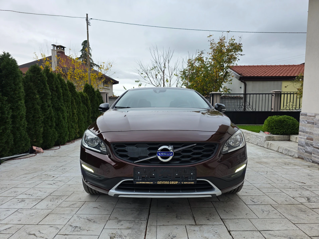 Volvo S60 2.4 D CROSS COUNTRY AWD KATO HOBA - автомобили, коли, обяви за нови и употребявани 1