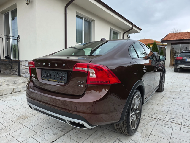 Volvo S60 2.4 D CROSS COUNTRY AWD KATO HOBA - автомобили, коли, обяви за нови и употребявани 4
