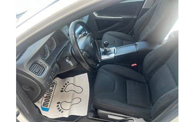 Volvo S60 2.0 D - автомобили, коли, обяви за нови и употребявани 11