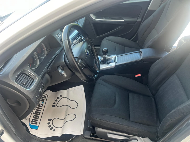 Volvo S60 2.0 D - автомобили, коли, обяви за нови и употребявани 11