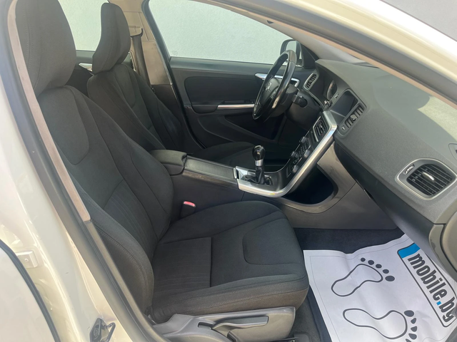 Volvo S60 2.0 D - автомобили, коли, обяви за нови и употребявани 13